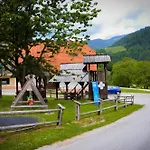 Farm Loger *