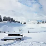 Farm Loger مزرعة للإقامة *