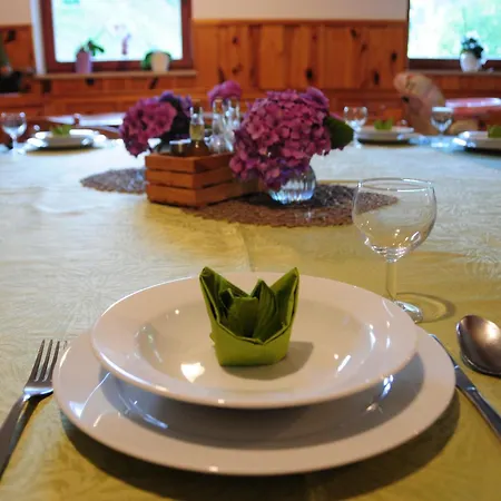 Farm Loger Vakantieboerderij *