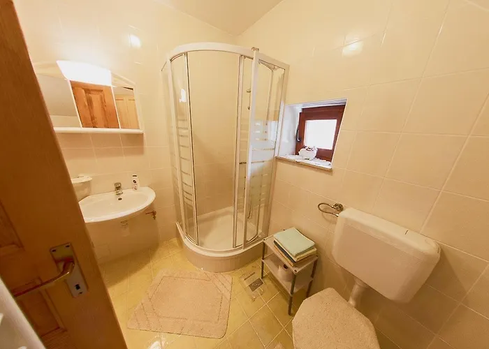 مزرعة للإقامة Farm Loger